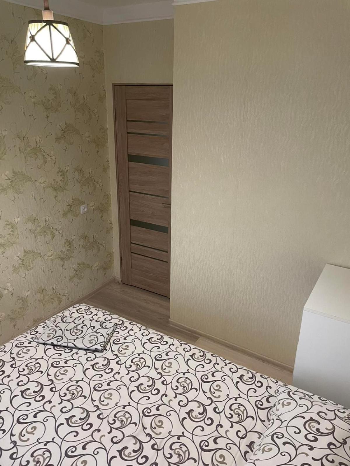 Apartamento Автовокзал Rivne Exterior foto